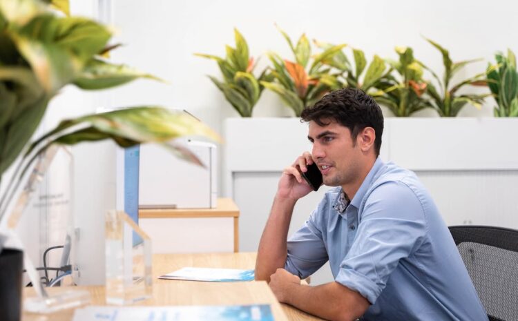 Mortgage broker analysing mortgage predictions for 2025.